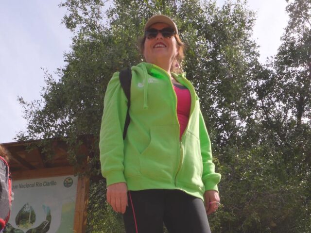 MES DEL ADULTO MAYOR: 40 PERSONAS MAYORES PUENTEALTINAS PARTICIPARON DE UNA CAMINATA EN LA RESERVA NACIONAL RÍO CLARILLO