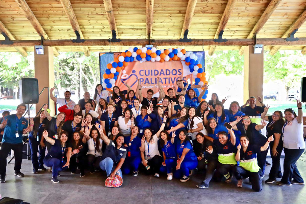 CON MARIACHIS Y SPA AL AIRE LIBRE SE CELEBRÓ EL II ENCUENTRO DE CUIDADOS PALIATIVOS NO ONCOLÓGICOS EN PUENTE ALTO