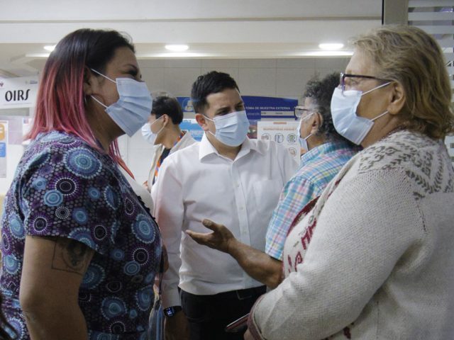 PUENTE ALTO LANZA “HORA FÁCIL”: LA REVOLUCIÓN DIGITAL QUE ELIMINA LAS FILAS EN LA SALUD PRIMARIA