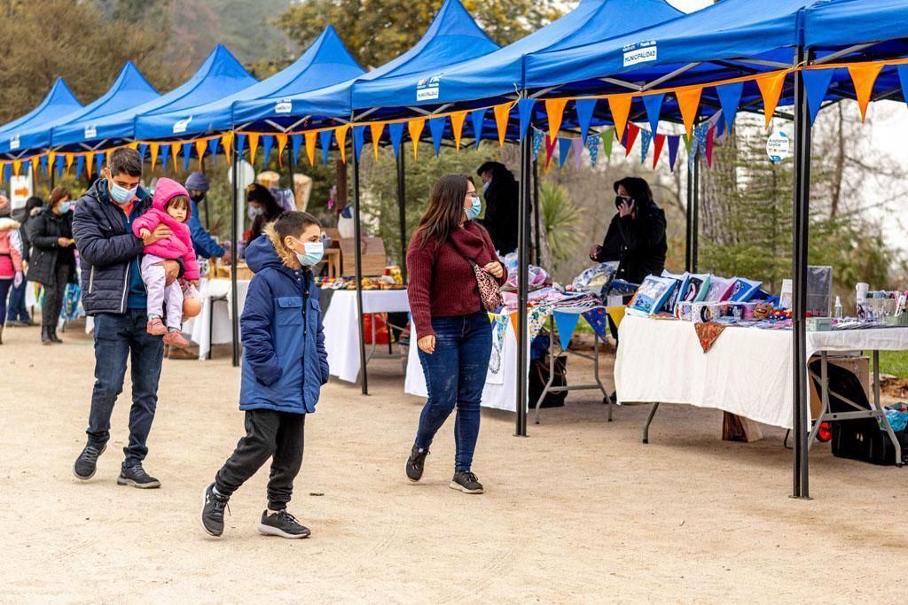 EMPRENDEDORES LOCALES VENDEN SUS PRODUCTOS EN FERIAS DE PUENTE IMPULSA