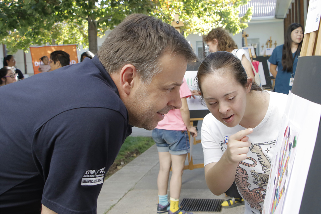 “21 MIRADAS QUE INSPIRAN”: MUNICIPALIDAD CONMEMORA EL DÍA MUNDIAL DEL SÍNDROME DE DOWN