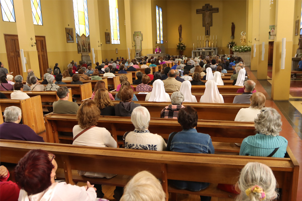 CON TRADICIONAL MISA, ADULTOS MAYORES DE PUENTE ALTO DIERON INICIO A UN NUEVO AÑO DE ACTIVIDADES