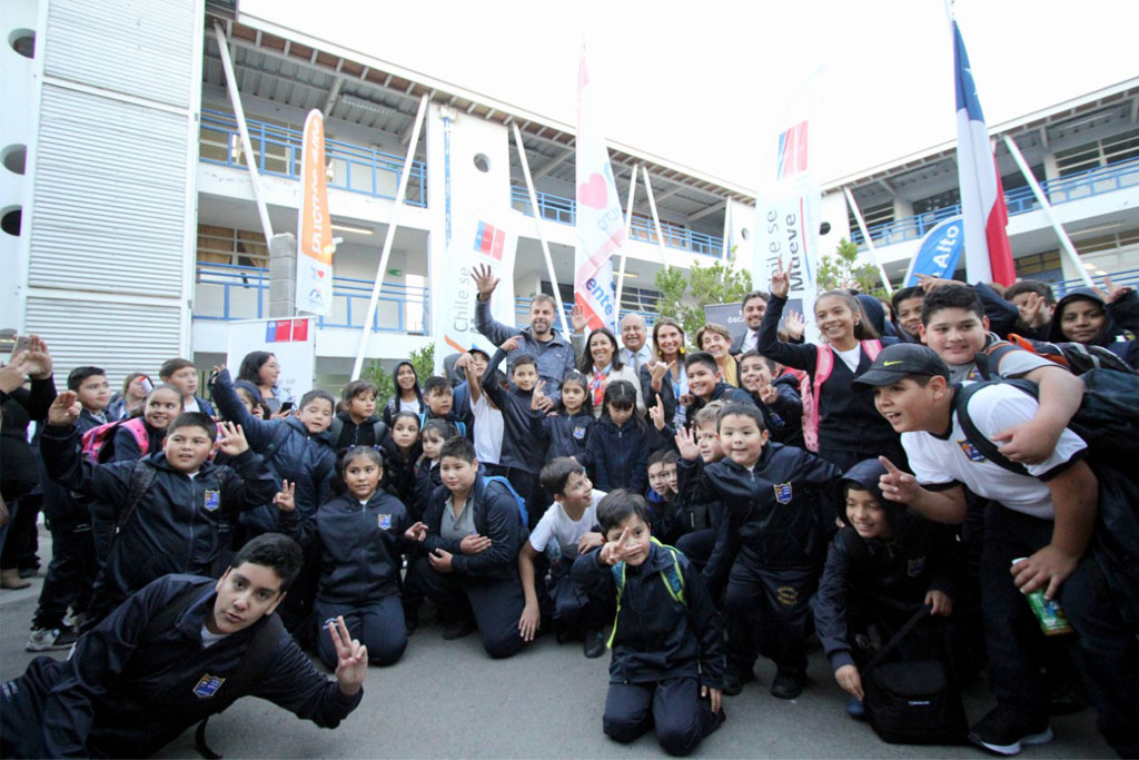 EN COLEGIO MUNICIPAL DE PUENTE ALTO PARTIÓ INICIATIVA DEL MINISTERIO DEL DEPORTE QUE INCENTIVA ACTIVIDAD FÍSICA